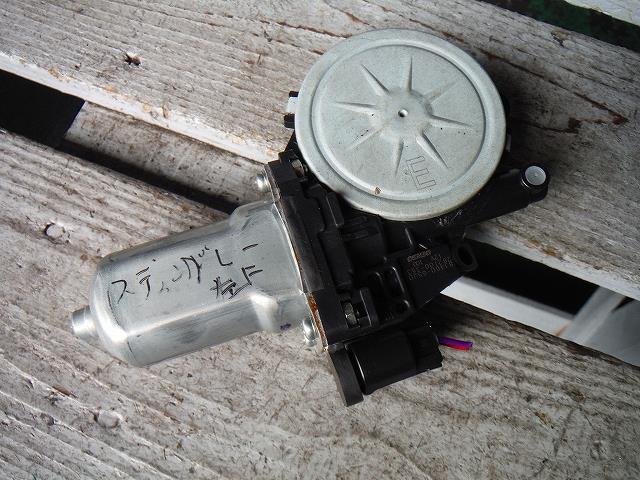 【中古】中古部品 ワゴンR MH34S 左フロントドアレギュレータ・モーター 【3340140100-001177087113220】