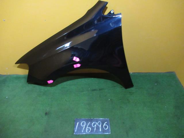 【中古】中古部品 VW ポロ 左ﾌﾛﾝﾄﾌｪﾝﾀﾞｰ 【3310120100-220526000110700】