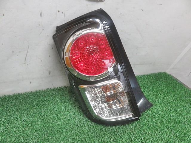 USサイオン純正 SCIONxB テールライト　カローラ ルミオン AZE15系 ルミオンE15前期/SCION/サイオンxB純正USテールライト左右オール