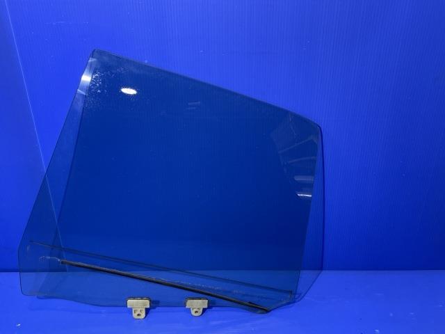 【中古】中古部品 スカイライン HR34 左ﾘｱﾄﾞｱｶﾞﾗｽ 【3310050100-001536471613430】