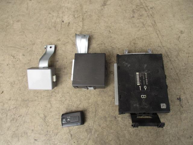 【中古】中古部品 ソニカ L405S ｴﾝｼﾞﾝｺﾝﾋﾟｭｰﾀｰ 【3310190100-000223011363100】