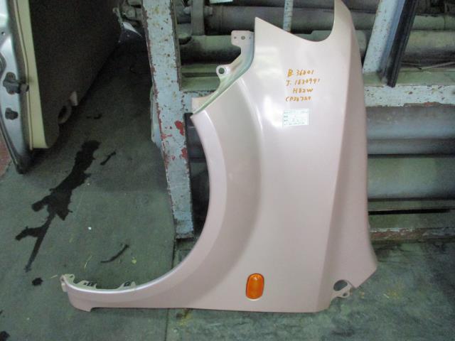 中古部品 eKワゴン H82W 左フロントフェンダー