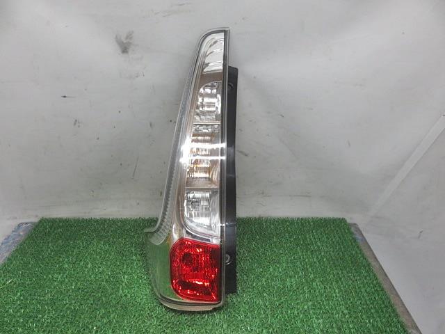 【中古】中古部品 ｅＫカスタム B11W 左ﾃｰﾙﾗﾝﾌﾟ 【3330380100-000034021015600】