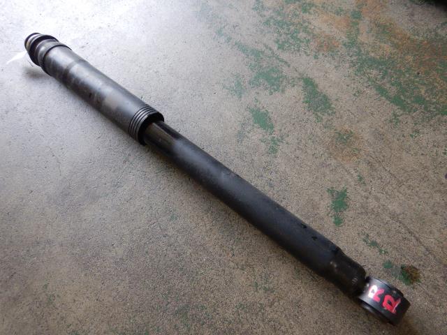 【中古】中古部品 ノア ZRR75G 右ﾘｱｼｮｯｸｱﾌﾞｿｰﾊﾞｰ 【3330810100-220608000350700】