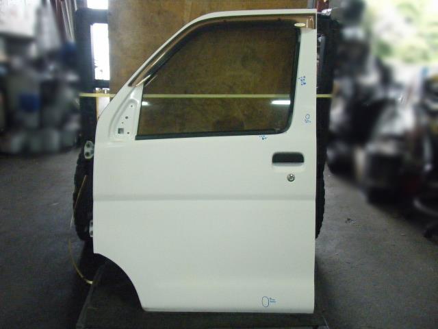 【中古】中古部品 ハイゼット S321V 左ﾌﾛﾝﾄﾄﾞｱ 【3310050100-001700296813200】