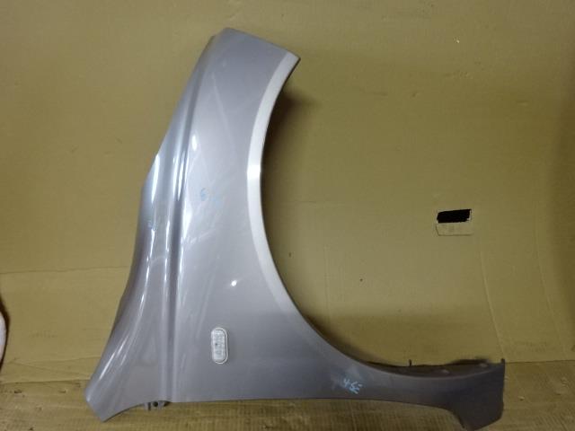 【中古】中古部品 マーチ AK12 右ﾌﾛﾝﾄﾌｪﾝﾀﾞｰ 【3310410000-001566946510600】