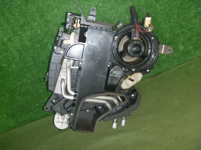 【中古】中古部品 セレナ NC25 A/Cｸｰﾘﾝｸﾞﾕﾆｯﾄ 【3330370100-000223016460800】