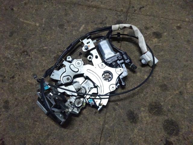 【中古】中古部品 エブリィ DA64W ｸﾛｰｻﾞｰﾄﾞｱﾓｰﾀｰ 【3310410000-000223015766100】