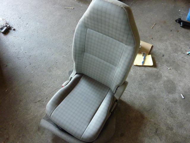 【中古】中古部品 エブリィ DA64V ｱｼｽﾀﾝﾄｼｰﾄ 【3310410000-000883441370600】