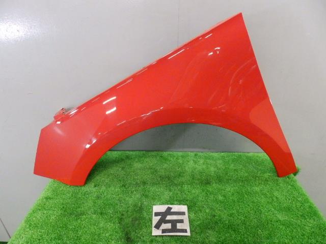 【中古】中古部品 アウディ A1 8XCAX 左ﾌﾛﾝﾄﾌｪﾝﾀﾞｰ 【3260250000-000022104510700】