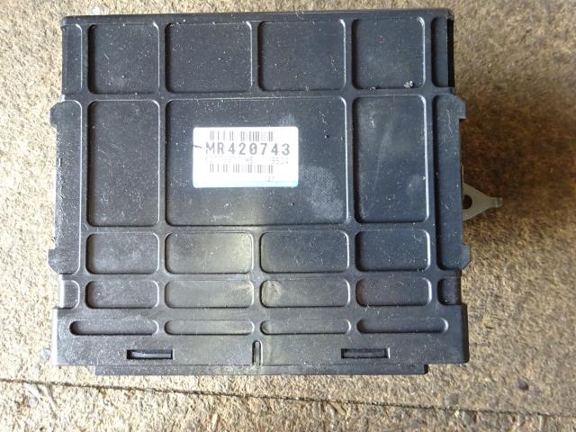 【中古】中古部品 タウンボックス U61W ｴﾝｼﾞﾝｺﾝﾋﾟｭｰﾀｰ 【3310410000-001708937663100】