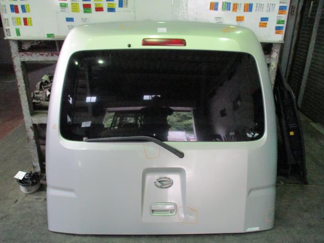【中古】中古部品 ハイゼット S320V ﾊﾞｯｸﾄﾞｱ 【3310160100-000004184815800】