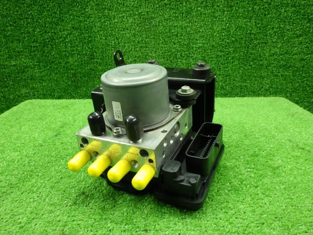 【中古】中古部品 リーフ ZE1 ABSｱｸﾁｭｴｰﾀｰ 【3330250100-000000814542500】