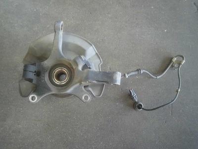 【中古】中古部品 スイフト ZC71S 左ﾌﾛﾝﾄﾅｯｸﾙﾊﾌﾞ 【3340180100-220725000144340】