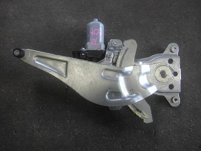 【中古】中古部品 スイフト ZC71S 右ﾘｱﾄﾞｱﾚｷﾞｭﾚｰﾀ･ﾓｰﾀｰ 【3340180100-220725000113320】