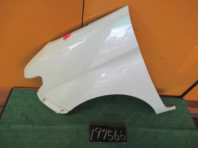 【中古】中古部品 タント L375S 左ﾌﾛﾝﾄﾌｪﾝﾀﾞｰ 【3310120100-220726000210700】 8,140円