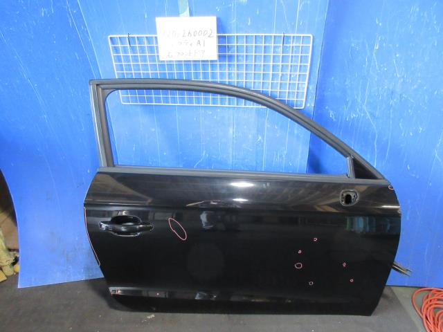 【中古】中古部品 アウディ A1 右ﾌﾛﾝﾄﾄﾞｱ 【3310220100-220626000213100】