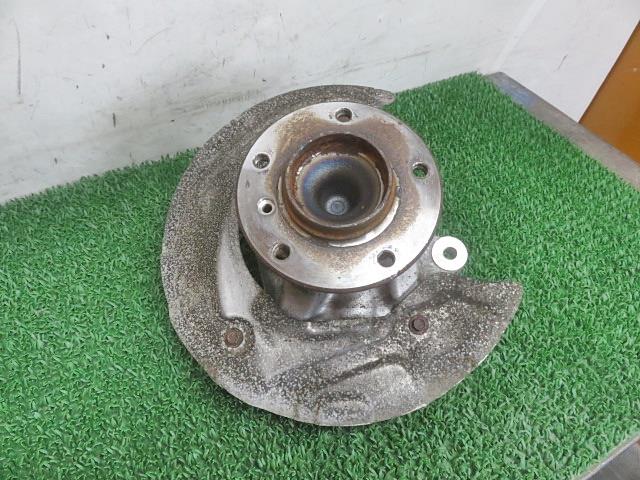 【中古】中古部品 BMW 1シリーズ UD20 左ﾌﾛﾝﾄﾅｯｸﾙﾊﾌﾞ 【3330380100-000034025944340】