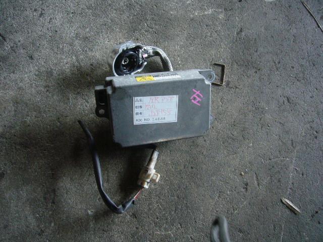 【中古】中古部品 クラウン JZS155 ﾗｲﾄｺﾝﾄﾛｰﾙﾕﾆｯﾄ 【3310410000-000772374110810】