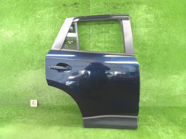 中古部品 CX−5 KE2AW 右リアドア