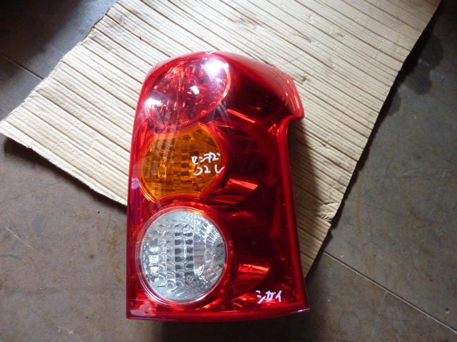 【中古】中古部品 ラウム NCZ20 右ﾃｰﾙﾗﾝﾌﾟ 【3310410000-000948452215500】