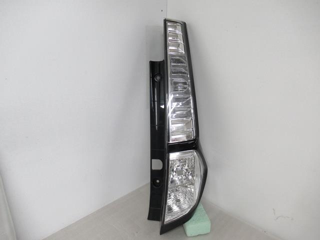 【中古】中古部品 タンク M900A 右ﾃｰﾙﾗﾝﾌﾟ 【3380050000-000033315215500】