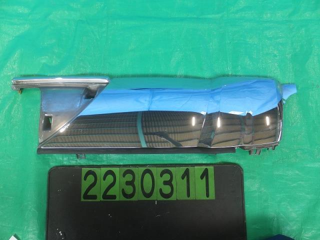 【中古】中古部品 日野大型車 SH1ALXG 右ﾌﾛﾝﾄｺｰﾅｰﾊﾟﾈﾙ 【3310040100-000223031111300】