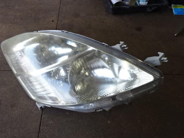 【中古】中古部品 アイシス ANM10G 右ﾍｯﾄﾞﾗﾝﾌﾟ 【3310410000-001441502010800】