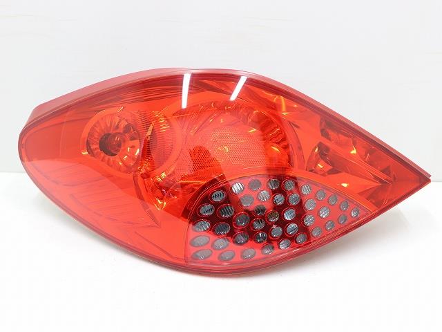 【中古】中古部品 プジョー 207 A7C5FW 左ﾃｰﾙﾗﾝﾌﾟ 【3310070100-000193000115600】