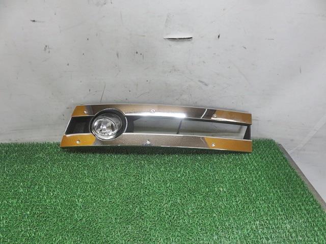 【中古】中古部品 セレナ NC25 右ﾌｫｸﾞﾗﾝﾌﾟ 【3330380100-000034027110850】