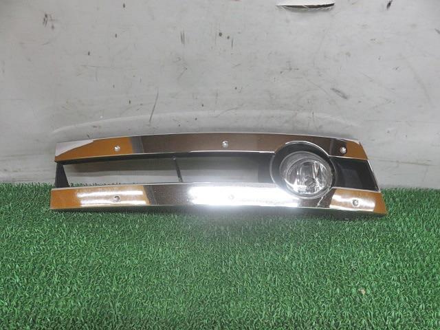 【中古】中古部品 セレナ NC25 左ﾌｫｸﾞﾗﾝﾌﾟ 【3330380100-000034027110950】