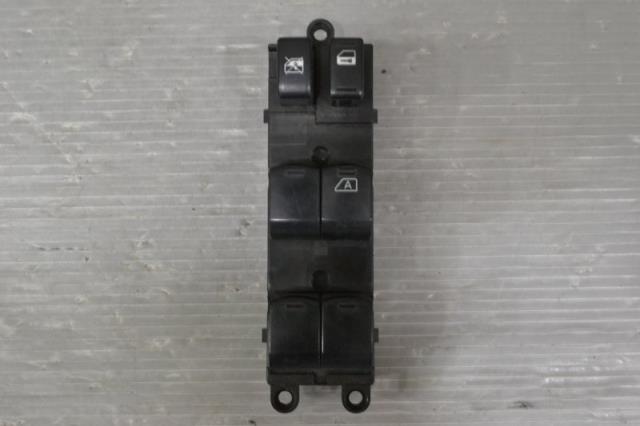 【中古】中古部品 インプレッサ GG2 ﾊﾟﾜｰｳｲﾝﾄﾞｳｽｲｯﾁ 【3310580000-220809000661900】