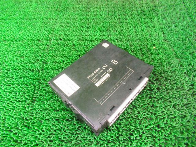 【中古】中古部品 ミラ L275S ｴﾝｼﾞﾝｺﾝﾋﾟｭｰﾀｰ 【3330210100-000034105363100】