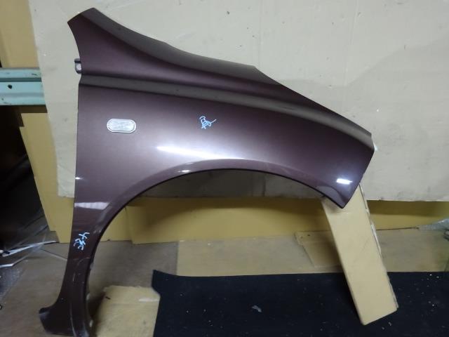 【中古】中古部品 マーチ AK12 右フロントフェンダー 【3310410000-001450700310600】