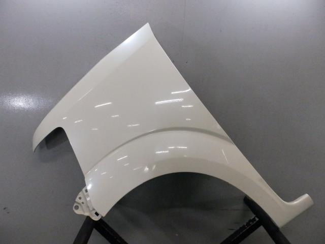 【中古】中古部品 Ｎ－ＢＯＸ JF1 左ﾌﾛﾝﾄﾌｪﾝﾀﾞｰ 【3260250000-000022131010700】