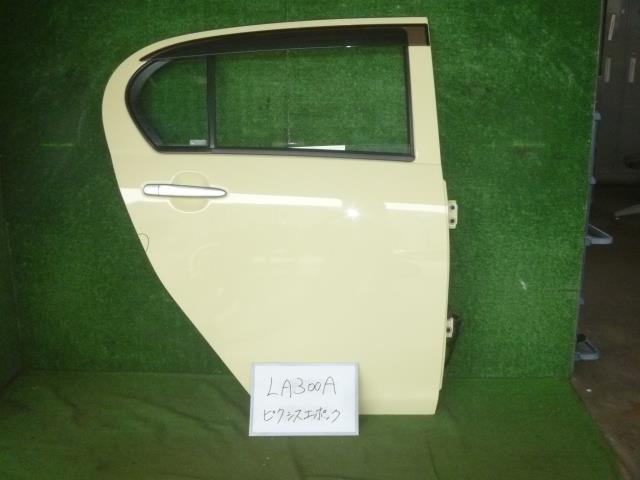 【中古】中古部品 ピクシスエポック LA300A 右リアドア 【3330370100-000223024213300】