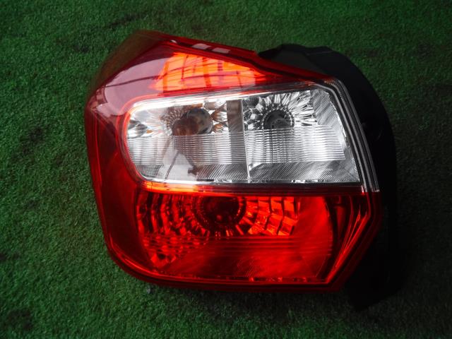 【中古】中古部品 インプレッサ GP3 左ﾃｰﾙﾗﾝﾌﾟ 【3330450100-220824000115600】