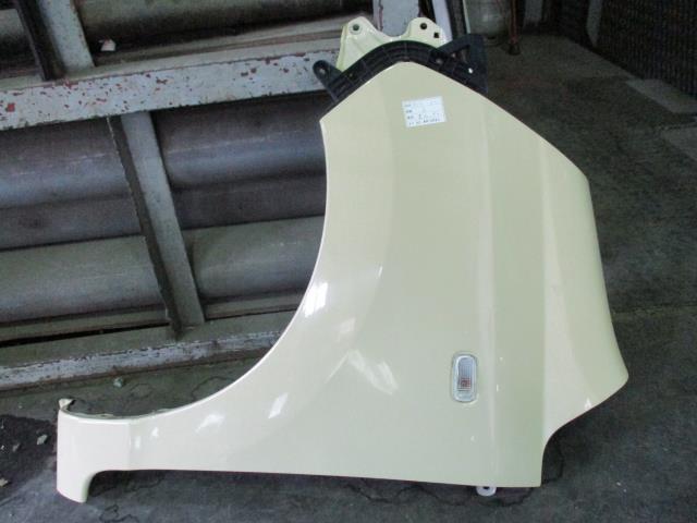 【中古】中古部品 ライフ JC1 左ﾌﾛﾝﾄﾌｪﾝﾀﾞｰ 【3310160100-000004150610700】｜e-cleマート