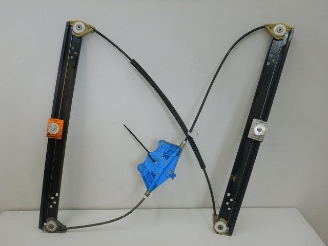 【中古】中古部品 ポルシェ カイエン 9PA00 左フロントドアレギュレータ・モーター 【3310070100-000213006513220】|e-cleマート