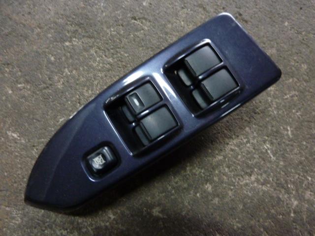 【中古】中古部品 コルト Z25A パワーウインドウスイッチ 【3310410000-000834923061900】