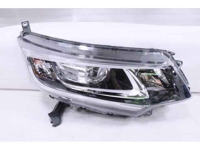 【中古】中古部品 フリード GB5 右ﾍｯﾄﾞﾗﾝﾌﾟ 【3260520000-001703383010800】