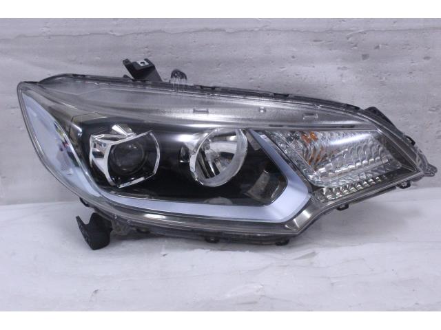 【中古】中古部品 フィット GP5 右ﾍｯﾄﾞﾗﾝﾌﾟ 【3260520000-001415589410800】｜e-cleマート