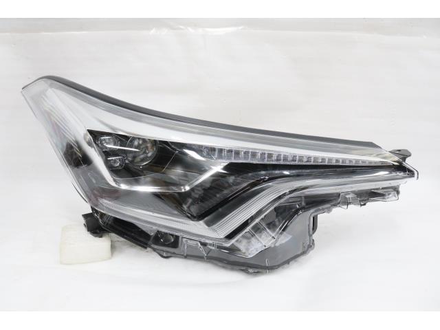 【中古】中古部品 Ｃ－ＨＲ ZYX10 右ﾍｯﾄﾞﾗﾝﾌﾟ 【3260520000-001634665010800】