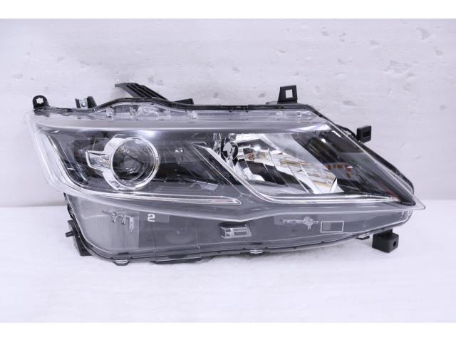 【中古】中古部品 セレナ C27 右ﾍｯﾄﾞﾗﾝﾌﾟ 【3260520000-001595380410800】 17,325円