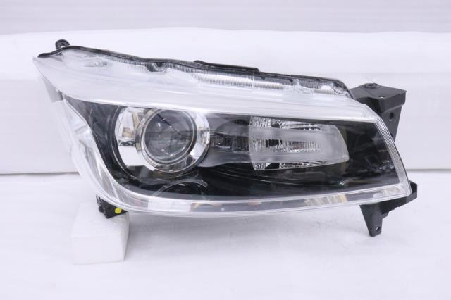 【中古】中古部品 ソリオ MA36S 右ﾍｯﾄﾞﾗﾝﾌﾟ 【3260520000-220516500310800】｜e-cleマート