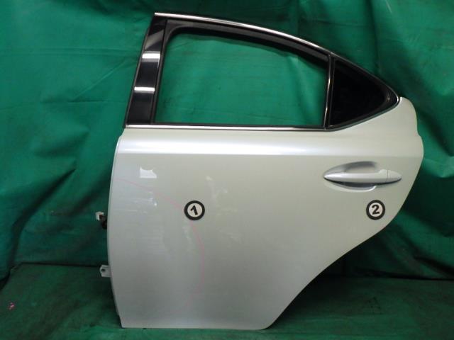 【中古】中古部品 レクサス IS GSE20 左ﾘｱﾄﾞｱ 【3330990500-220714000213400】 10,989円