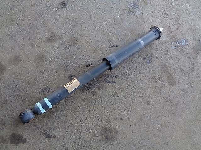 【中古】中古部品 ラクティス NCP100 右ﾘｱｼｮｯｸｱﾌﾞｿｰﾊﾞｰ 【3340030100-001667316650700】