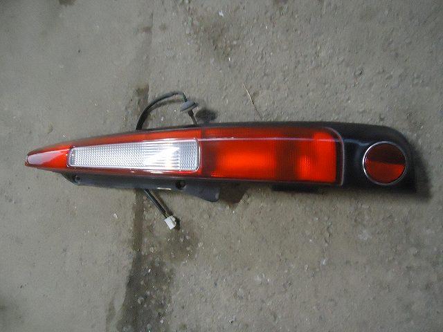 【中古】中古部品 ムーヴ L902S 右ﾃｰﾙﾗﾝﾌﾟ 【3340030100-001144016215500】
