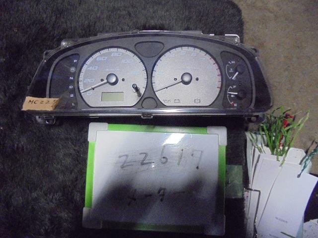 【中古】中古部品 ワゴンＲ MC22S ｽﾋﾟｰﾄﾞﾒｰﾀｰ 【3340030100-001315462561400】