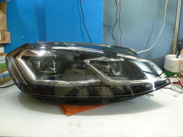 【中古】中古部品 VW ゴルフ AUC 右ﾍｯﾄﾞﾗﾝﾌﾟ 【3500220000-001512836610800】